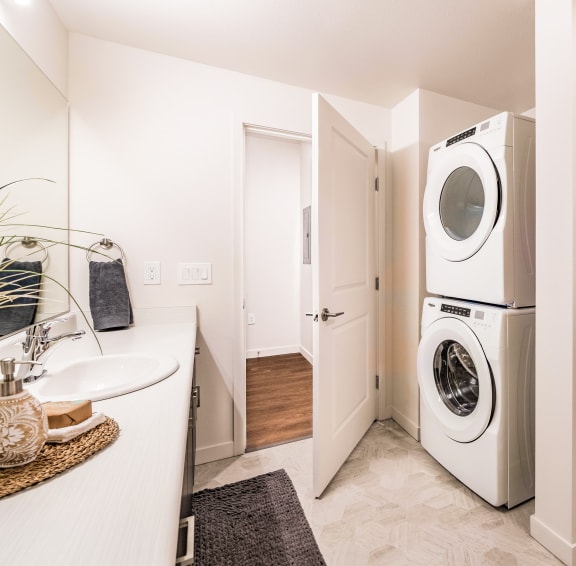 Furnished Apartments Wellstone at Bridgeport Lakewood, WA